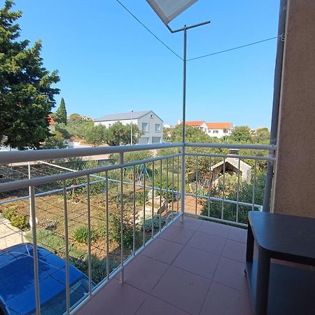 Apartmani Ramesa Murter Zewnętrze zdjęcie