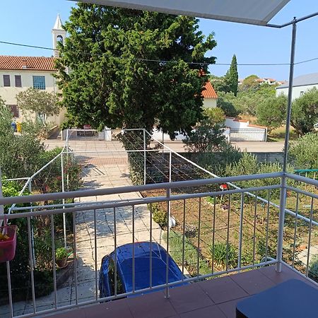 Apartmani Ramesa Murter Zewnętrze zdjęcie
