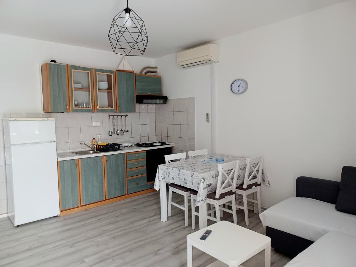 Apartmani Ramesa Murter Zewnętrze zdjęcie