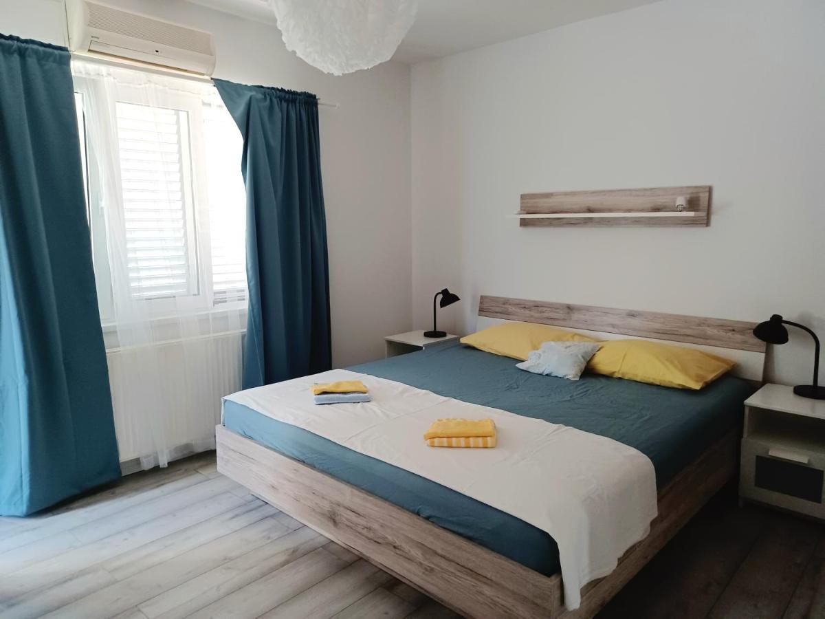 Apartmani Ramesa Murter Zewnętrze zdjęcie